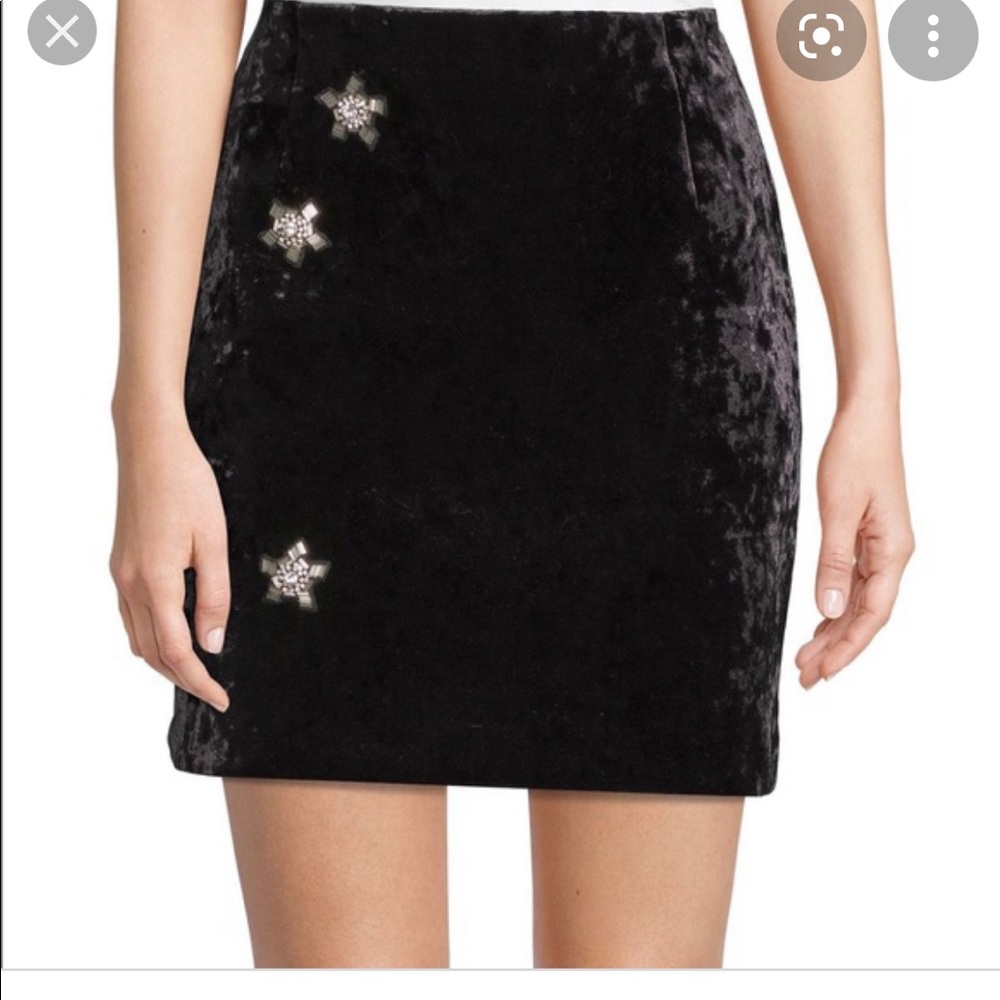 Sandros Black velvet mini skirt brand néw